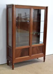 LOUIS XVI STIJL DISPLAYKABINET