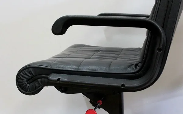Paire de Fauteuils de Bureau en Cuir, de Richard Sapper – 1979
