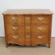 Commode de Port Nantaise en Acajou Jaune de Saint-Martin, époque Louis XV – XVIIIe