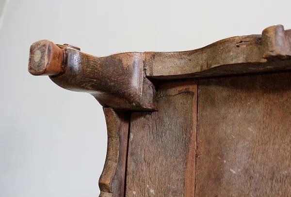 Commode de Port Nantaise en Acajou Jaune de Saint-Martin, époque Louis XV – XVIIIe