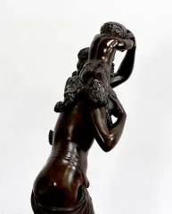 BACCHANTE BRONCE