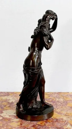 BRONZEBACCHANTE