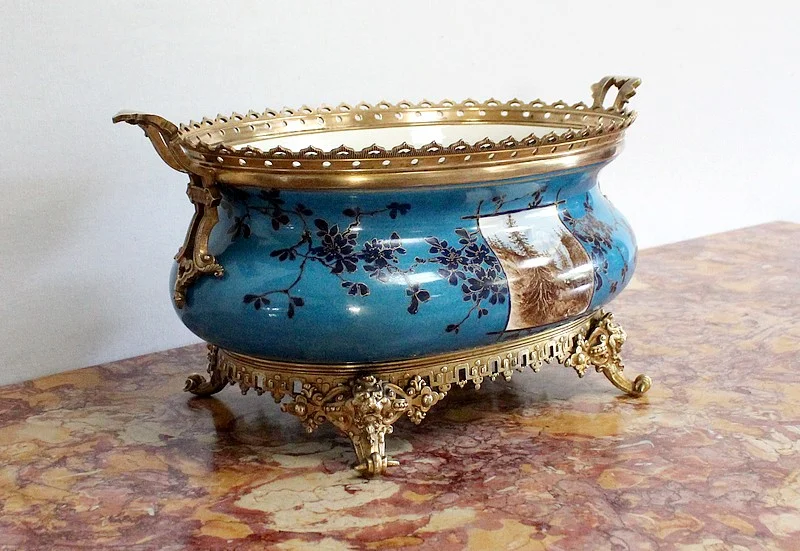 JARDINIERE DES SPÄTEN 19. JAHRHUNDERTS
