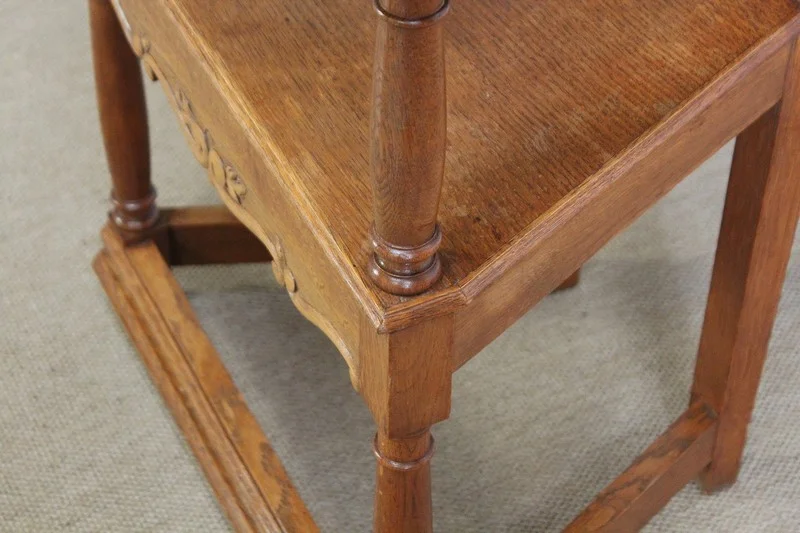 PAIR OF ARMCHAIRS