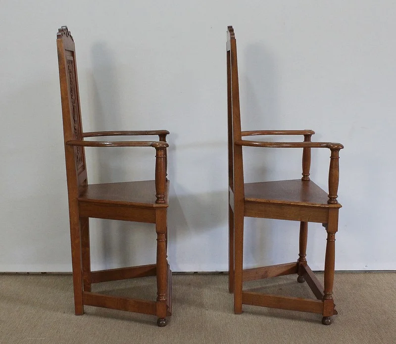 PAIR OF ARMCHAIRS