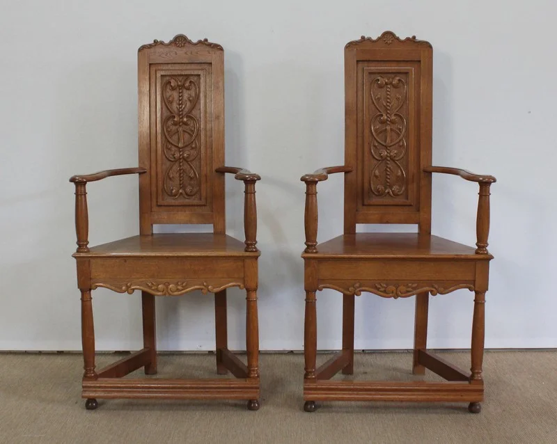 PAIR OF ARMCHAIRS