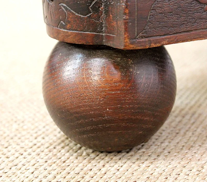 19th CENTURY STAND