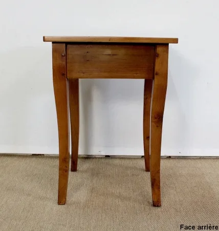 Petite Table bout de canapé en Merisier massif, goût Louis XV - 2ème moitié XIXe