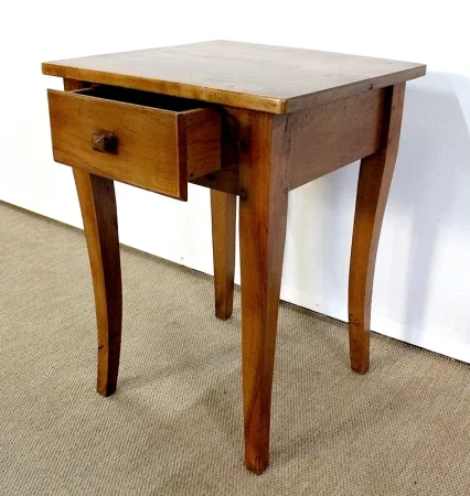 Petite Table bout de canapé en Merisier massif, goût Louis XV - 2ème moitié XIXe