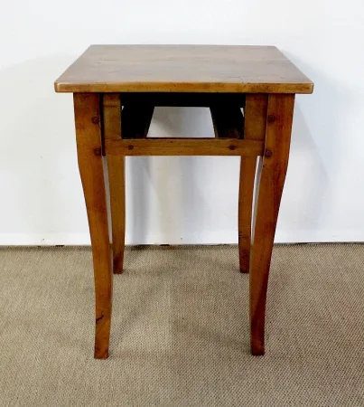 Petite Table bout de canapé en Merisier massif, goût Louis XV - 2ème moitié XIXe