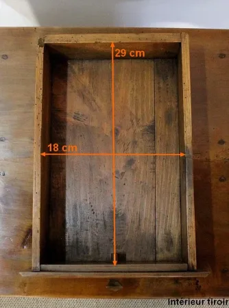 Petite Table bout de canapé en Merisier massif, goût Louis XV - 2ème moitié XIXe