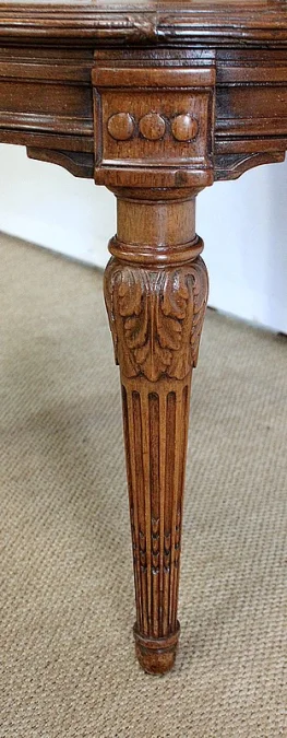 SESSEL IM LOUIS XVI-STIL