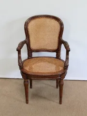 SESSEL IM LOUIS XVI-STIL