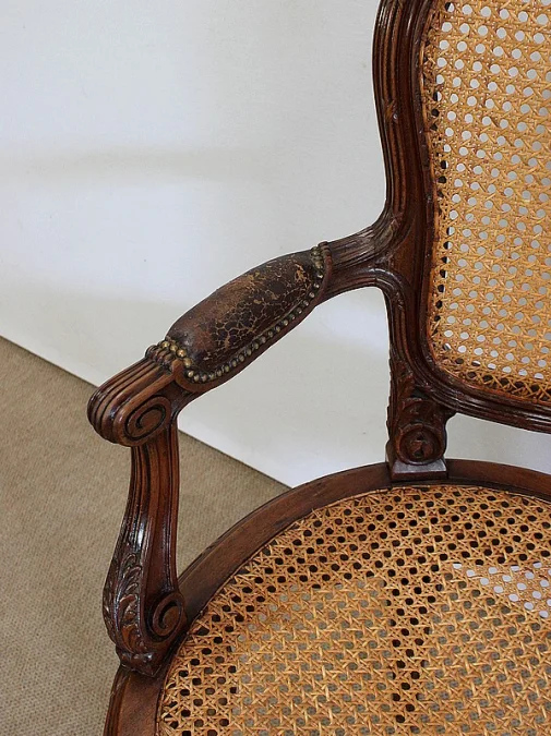 SESSEL IM LOUIS XVI-STIL