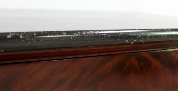Petite Console en placage de Ronce d’Acajou de Cuba, époque Restauration – Début XIXe