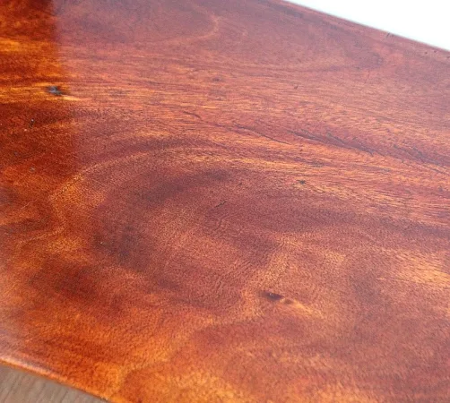 Petite Console en placage de Ronce d’Acajou de Cuba, époque Restauration – Début XIXe
