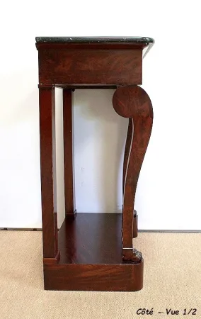 Petite Console en placage de Ronce d’Acajou de Cuba, époque Restauration – Début XIXe