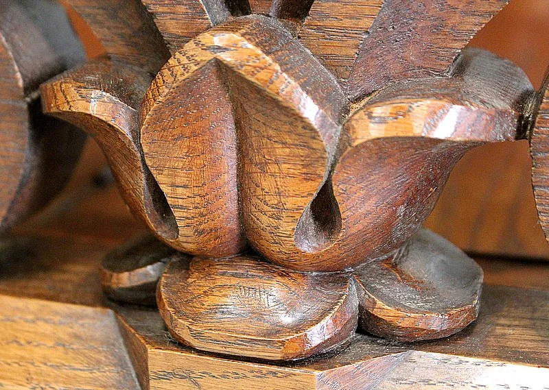 Stalle d’Église en Chêne massif – Début XXe
