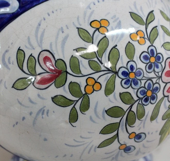 PAIR OF VASES IN QUIMPER FAIENCE