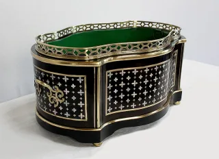 Jardinière de table en Bois noirci, époque Napoléon III - XIXe