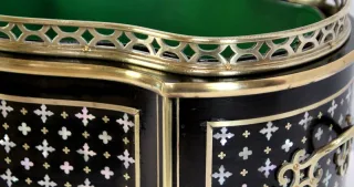 Jardinière de table en Bois noirci, époque Napoléon III - XIXe
