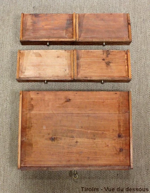 FRANZÖSISCHER SCHREIBTISCH