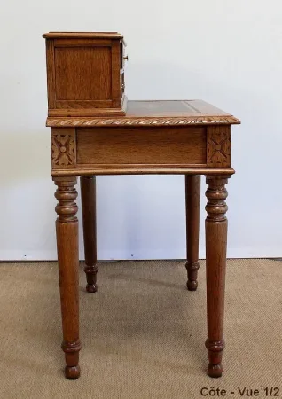 Rare petit Bureau d’enfant à gradin en Chêne massif – Fin XIXe