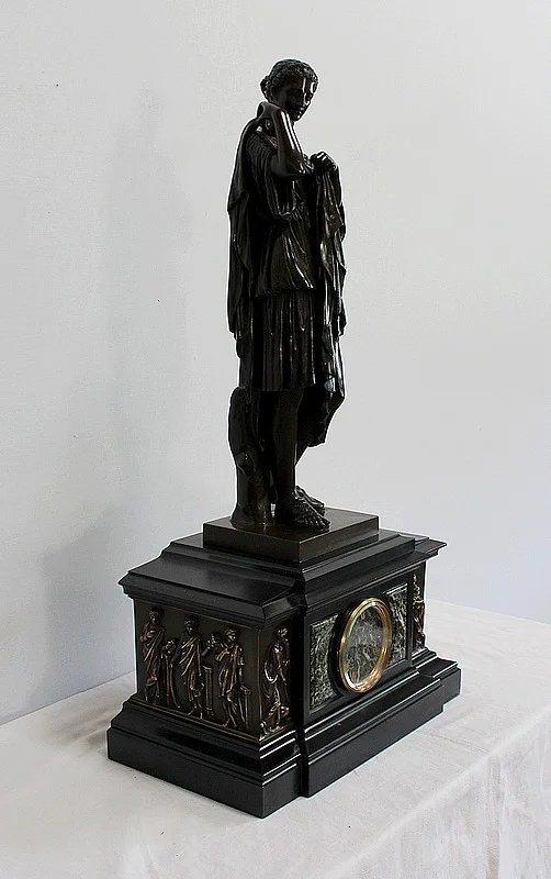 Pendule de Propriété à l'Antique - Fin XIXe