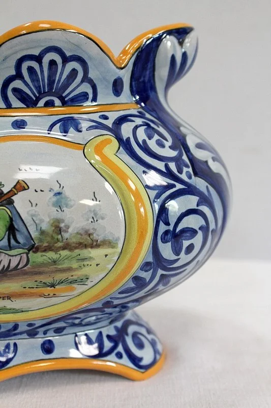 QUIMPER FAIENCE JARDINIERE