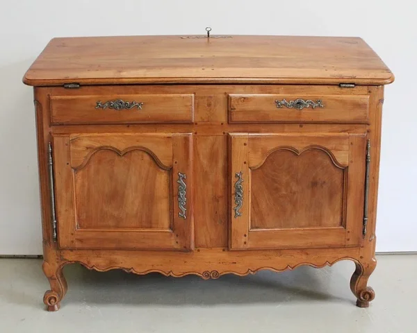 18e EEUWSE FRANSE BUREAU