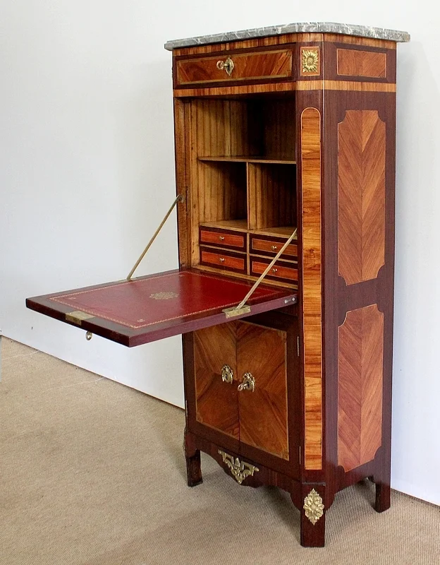Petit Secrétaire en Bois précieux, époque Louis XVI – XVIIIe
