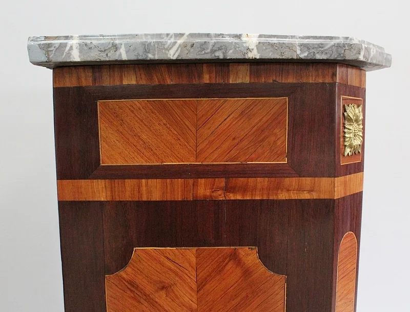 Petit Secrétaire en Bois précieux, époque Louis XVI – XVIIIe