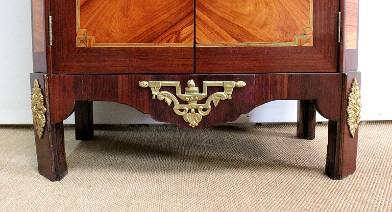Petit Secrétaire en Bois précieux, époque Louis XVI – XVIIIe