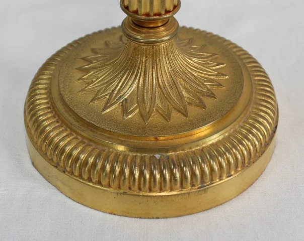 Paire de Flambeaux en Bronze Doré, style Louis XVI – Début XXe