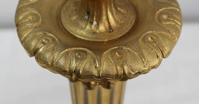 Paire de Flambeaux en Bronze Doré, style Louis XVI – Début XXe