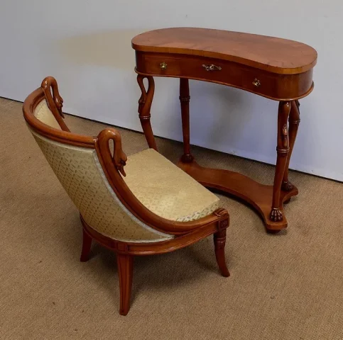 Petite Coiffeuse Rognon et sa Chauffeuse en Merisier – 1950