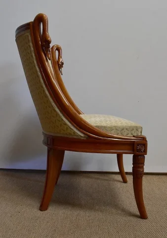 Petite Coiffeuse Rognon et sa Chauffeuse en Merisier – 1950