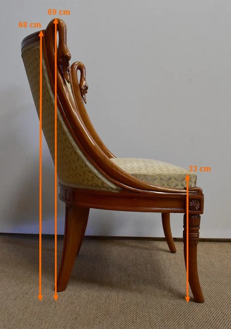 NIERVORMIGE KLEDINGTAFEL met BIJPASSENDE STOEL