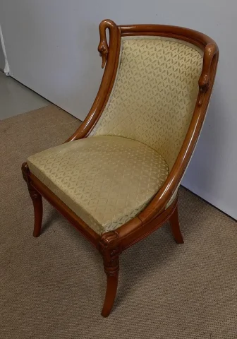 Petite Coiffeuse Rognon et sa Chauffeuse en Merisier – 1950