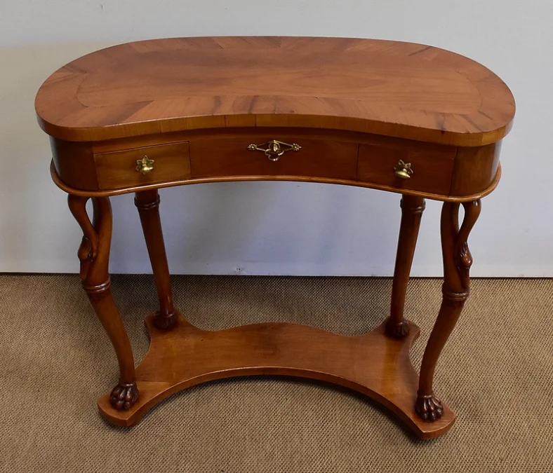 NIERVORMIGE KLEDINGTAFEL met BIJPASSENDE STOEL