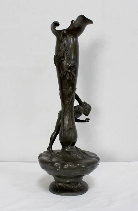 JUGENDSTIL-PERIODE VASE SIGNIERT P. JEAN