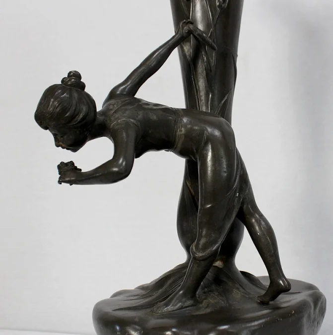 JUGENDSTIL-PERIODE VASE SIGNIERT P. JEAN