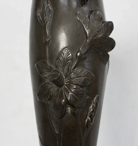 アールヌーボー時代の花瓶に署名されたP.ジャン