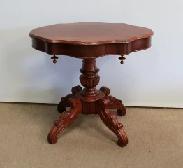 OCCASIONAL TABLE