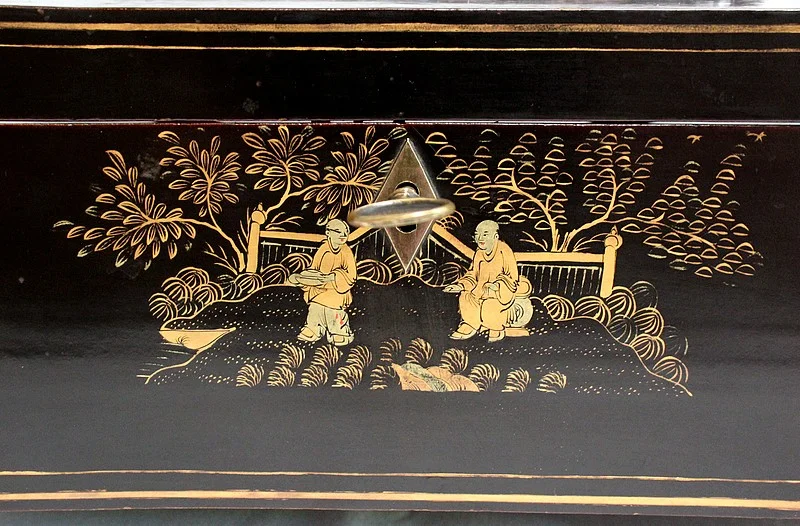 Importante Boîte Asiatique en Bois Laqué Noir, époque Napoléon III – Milieu XIXe