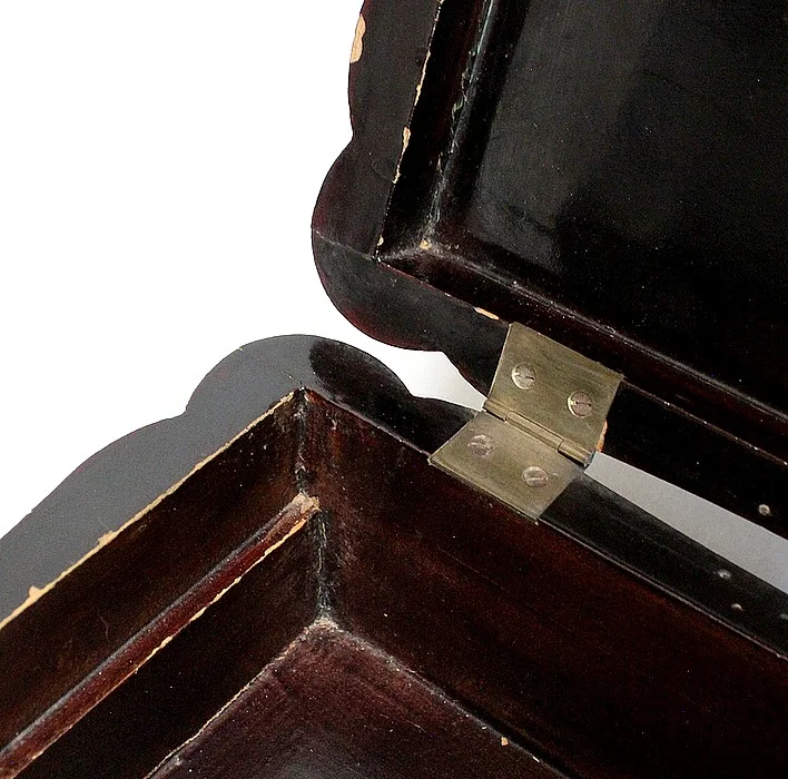 Importante Boîte Asiatique en Bois Laqué Noir, époque Napoléon III – Milieu XIXe