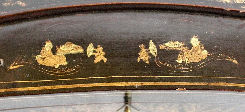 Importante Boîte Asiatique en Bois Laqué Noir, époque Napoléon III – Milieu XIXe