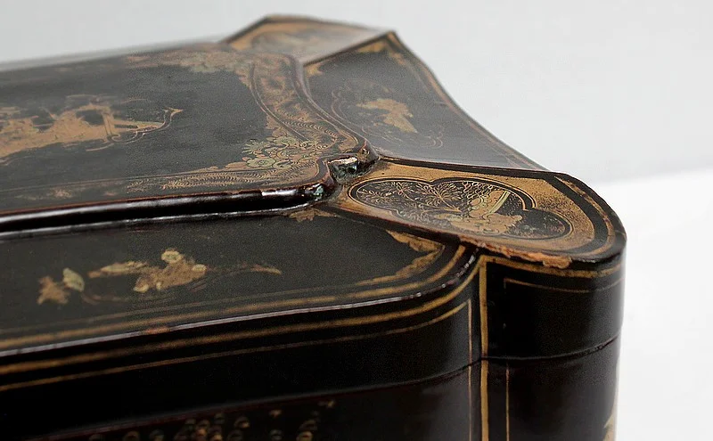 Importante Boîte Asiatique en Bois Laqué Noir, époque Napoléon III – Milieu XIXe