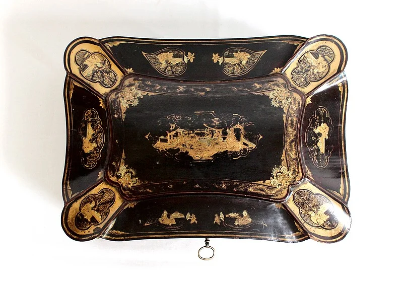 Importante Boîte Asiatique en Bois Laqué Noir, époque Napoléon III – Milieu XIXe