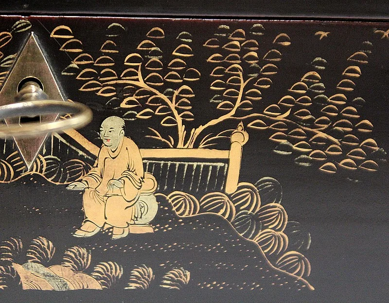 Importante Boîte Asiatique en Bois Laqué Noir, époque Napoléon III – Milieu XIXe
